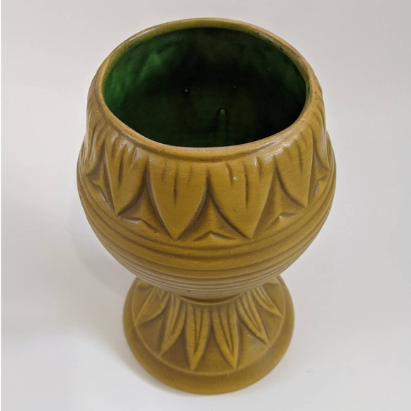 Vintage Mid-Century Mustard Yellow Chalice-Shaped Vase, 60's Chalk Floral Ware - Picture 6 of 10